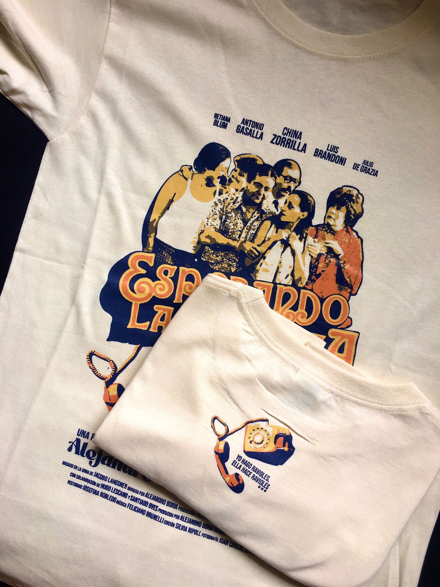 Remera ESPERANDO LA CARROZA